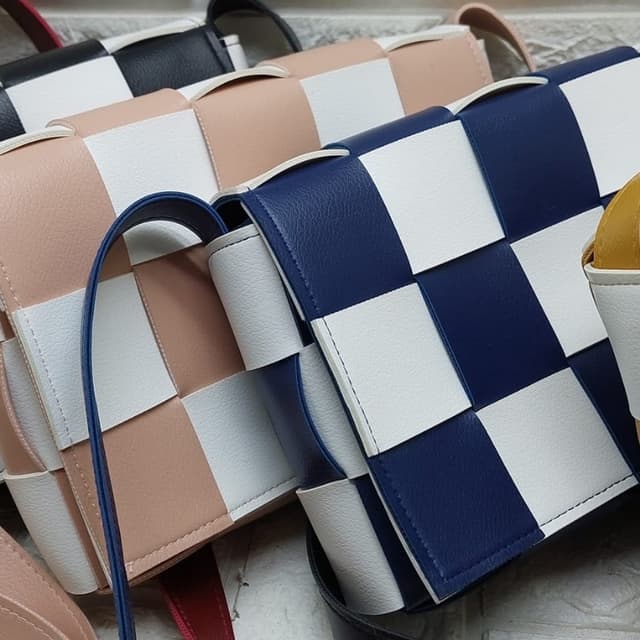 Cross body bag