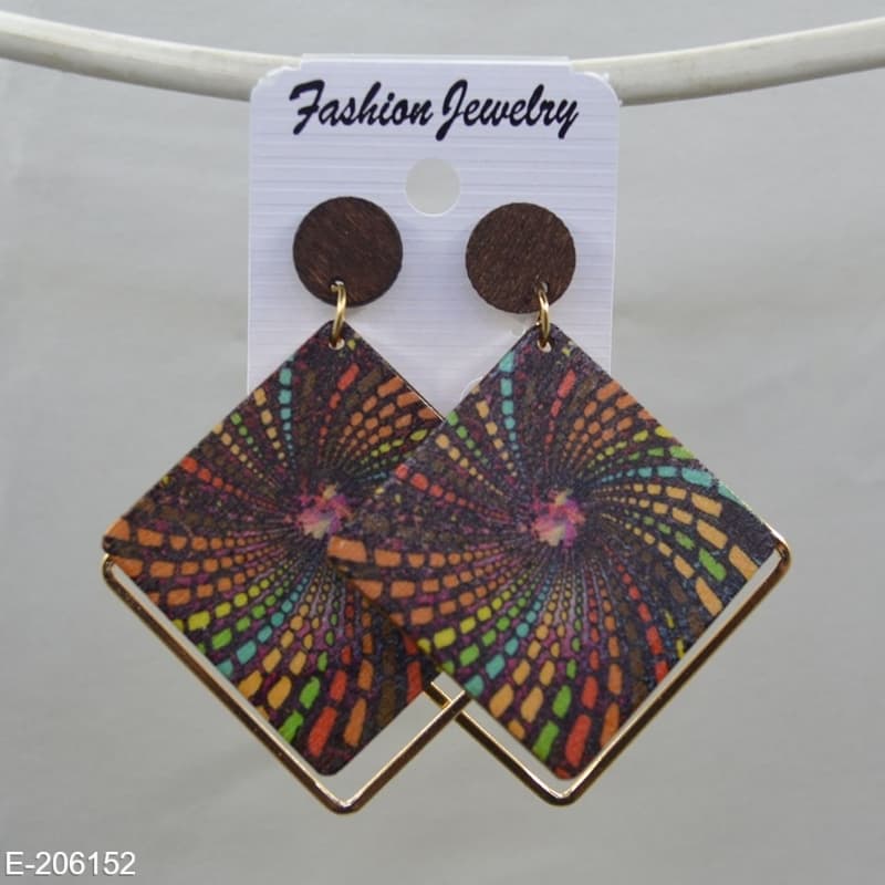 Stylish earrings