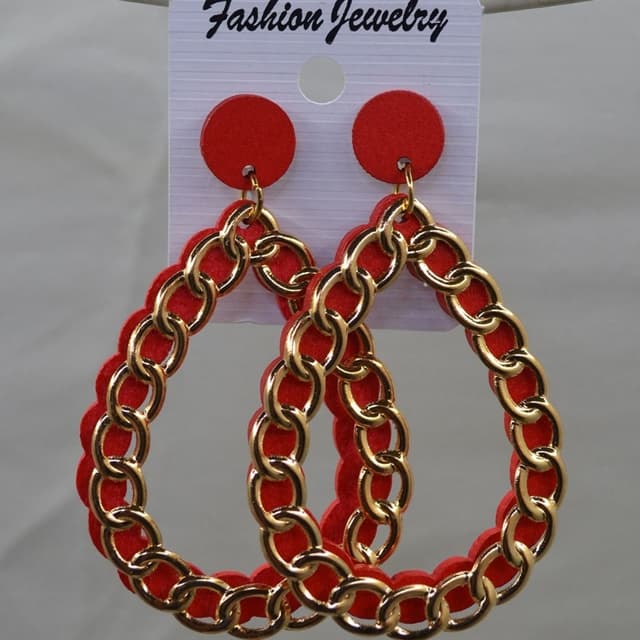 Stylish earrings