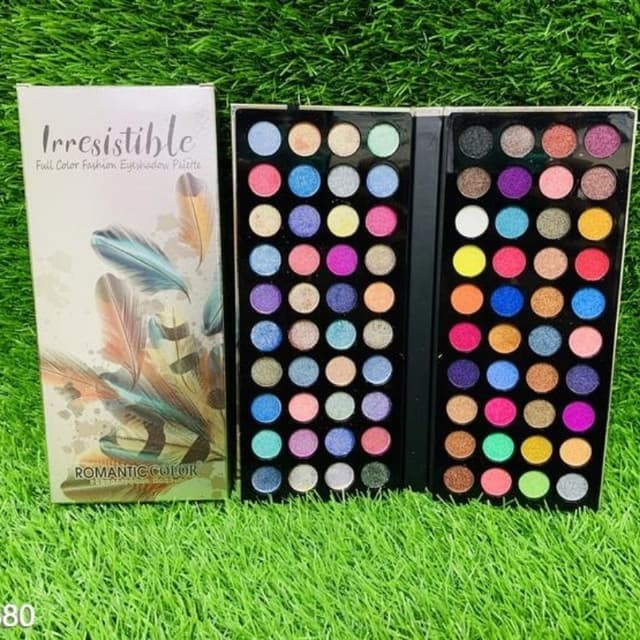 Professional eye shadow palette