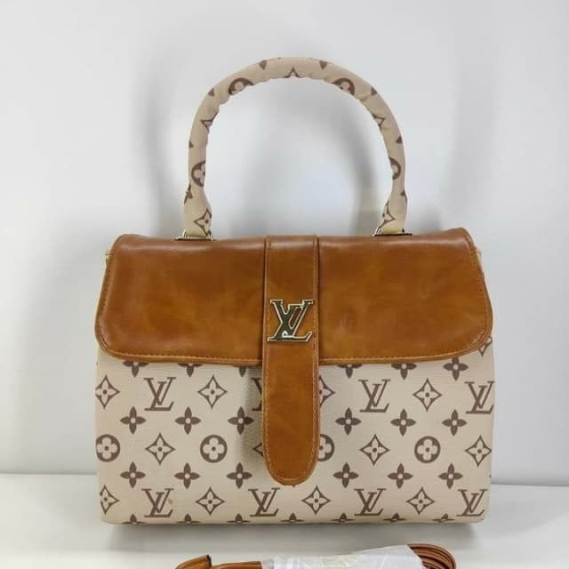 Hand bag