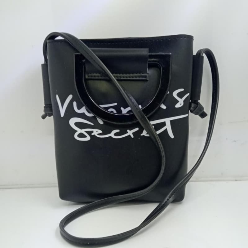 Mini cross body bag