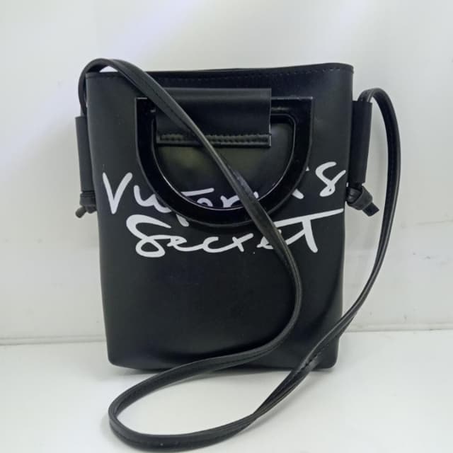 Mini cross body bag