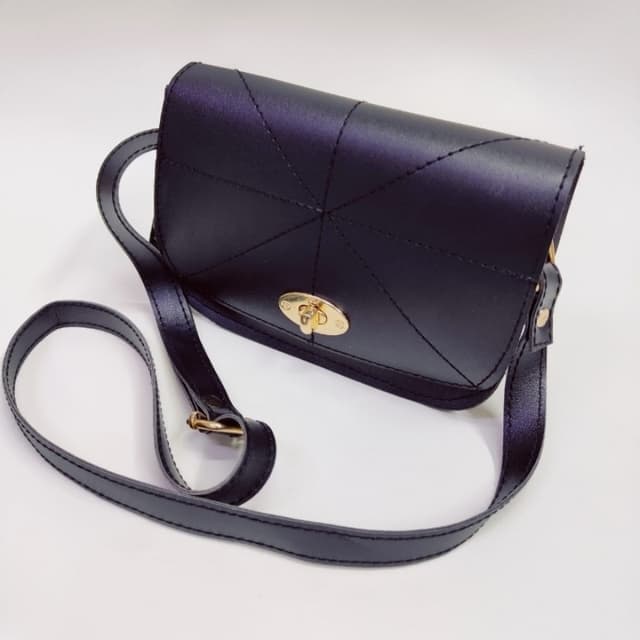 Cross body (small)