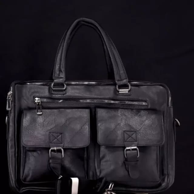 Laptop bag. O1