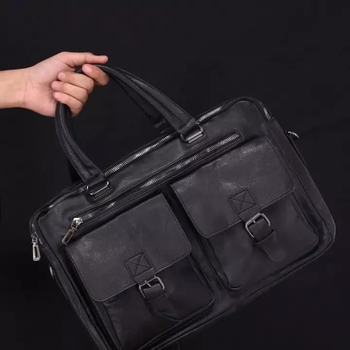 Laptop bag. O1